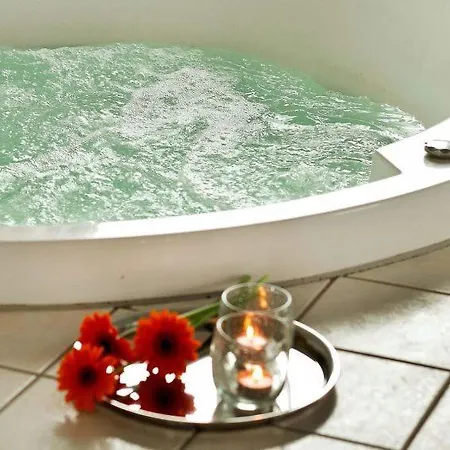 Holiday home Sildestrup Sleeps 24 Pool Wifi