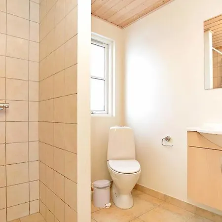 Sildestrup Sleeps 24 Pool Wifi Holiday home Boto By