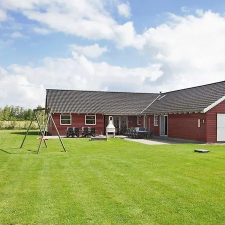 Sildestrup Sleeps 24 Pool Wifi Holiday home Boto By